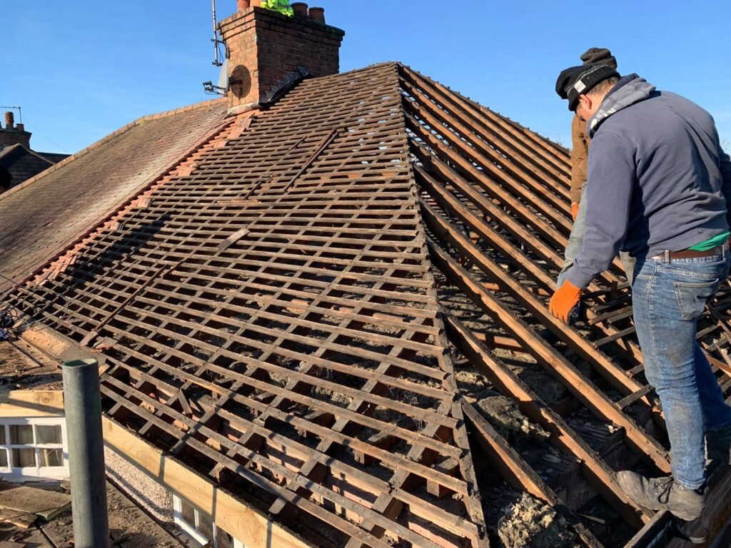 Home Hughes Roofing